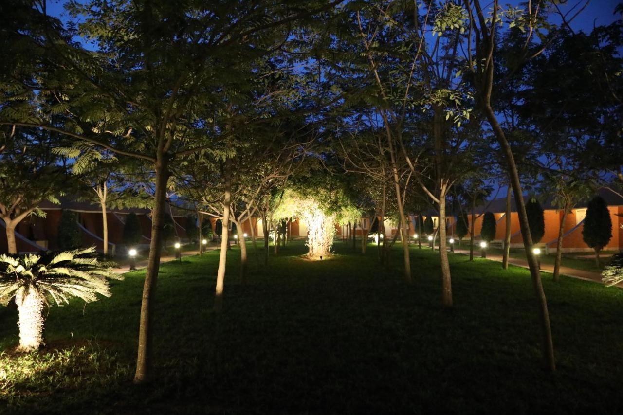 Celebrity Resort Chennai Tambaram ภายนอก รูปภาพ